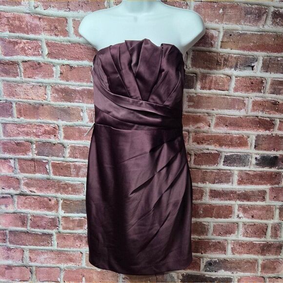 Express Purple Strapless Cocktail Dress Size 8 Satin Ruched Party Mini Formal - Picture 1 of 7